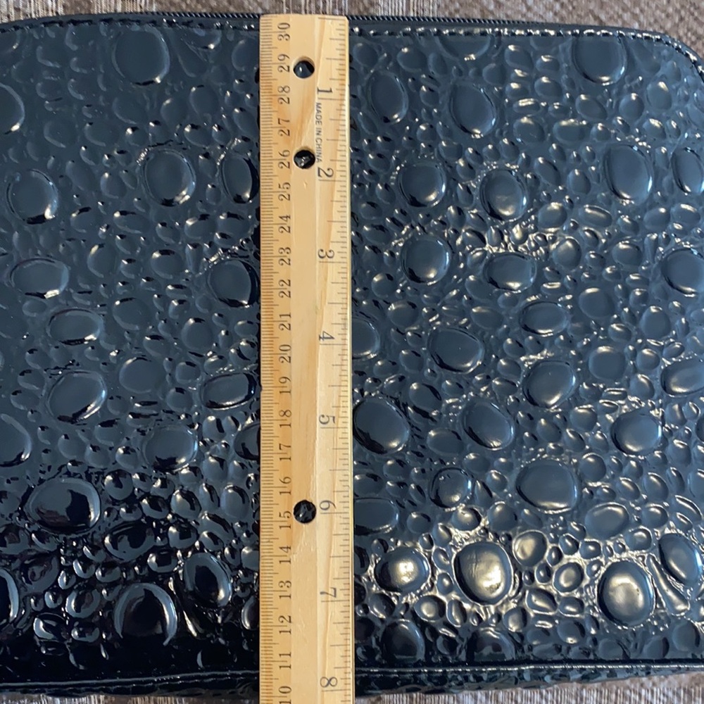 Make-Up Case - image 4